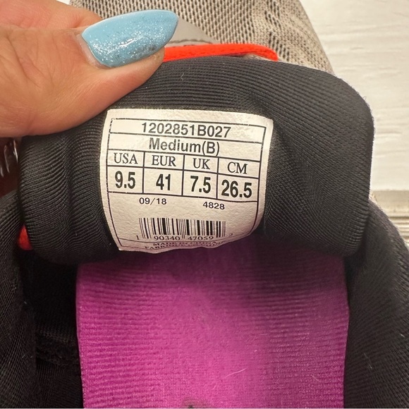 Brooks Launch Gray, purple, and Red Athletic Running Shoes women’s size 9.5 - Picture 7 of 10
